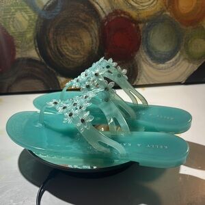 NWOB Kelly & Katie Allira Turquoise Floral Jelly Thong Sandals Women’s Size 8M